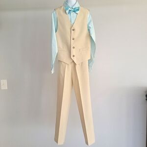 Boys Van Heusen Baige/Tan 4-pc. Suit Set Size 10